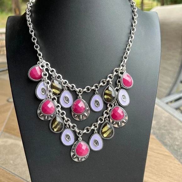 Premier Design Stunning Purple Multi-Strand Bib Necklace Silver Purple Green Tea - Picture 1 of 6